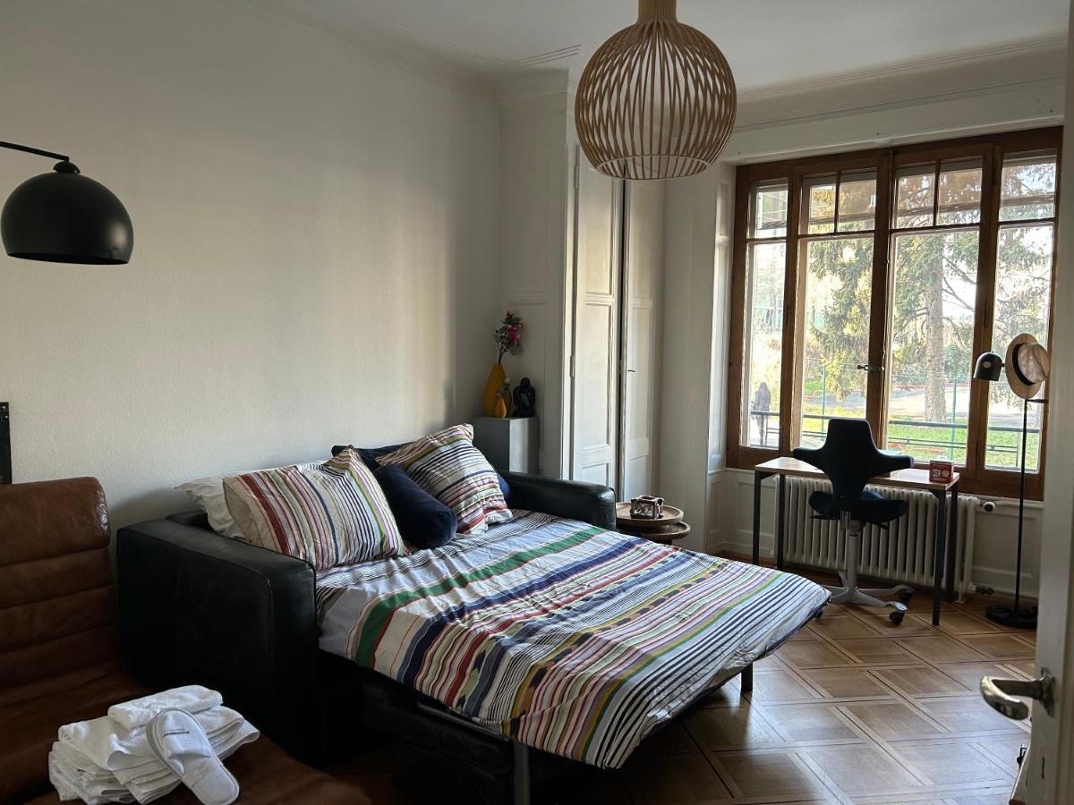 Double Bedroom & Kitchen - Perle Du Lac, Genève Extérieur photo
